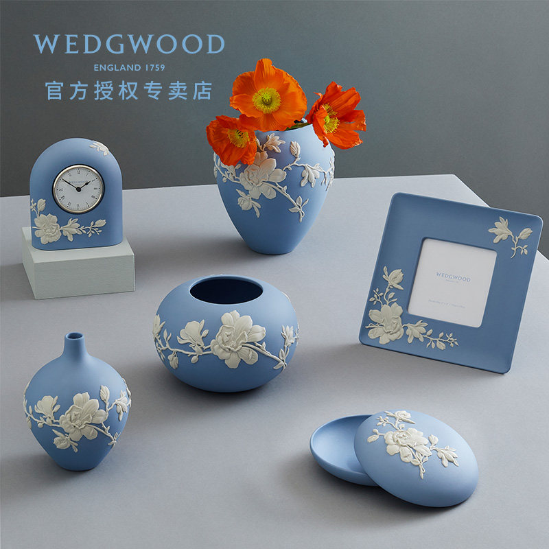 WEDGWOOD威基伍德木兰芳华浮雕玉石花瓶台面插花花瓶摆件欧式礼盒