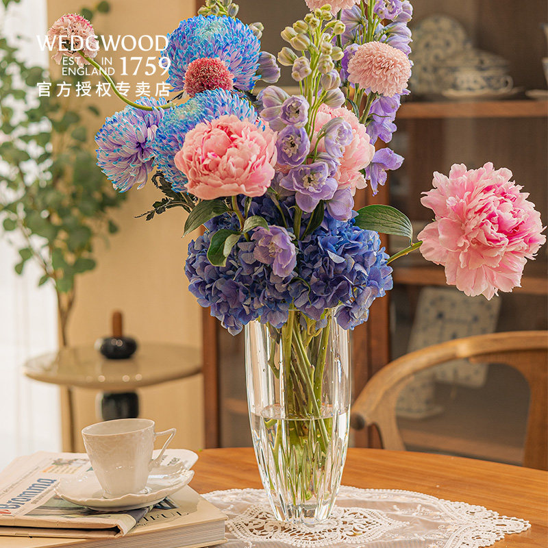 WEDGWOOD水晶花瓶摆件