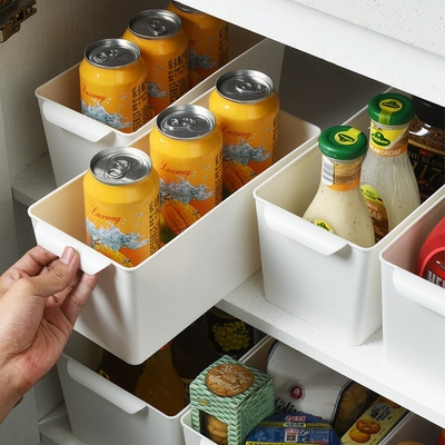 Home closets collect baskets of plastics from the bedroom ki