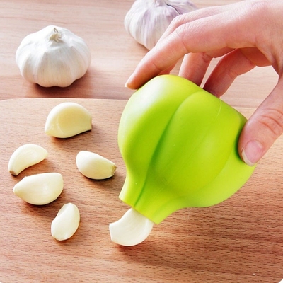 Garlic peeler Round silicone peeling garlic Creative kitchen