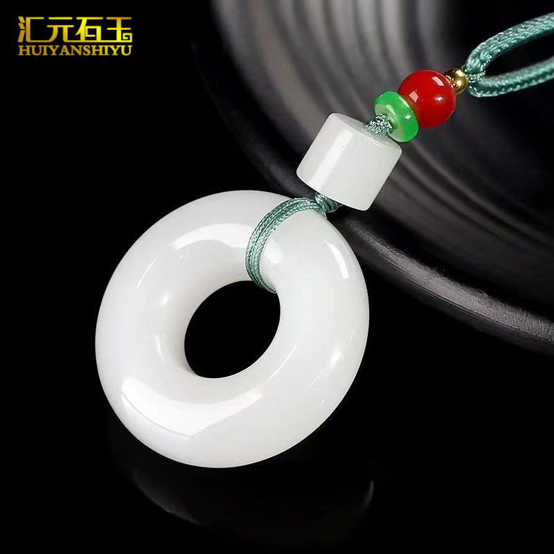新疆和田白玉玉面包圈吊坠方圆挂件天山翠平安环新品