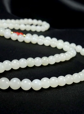 新疆和田玉三圈手链配南红珠