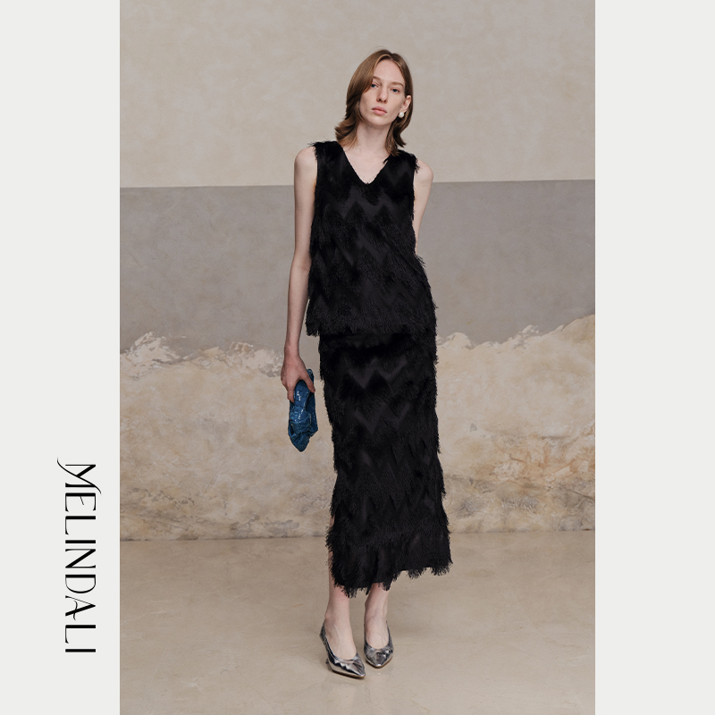 MelindaLi 【墨羽】秋季新品羽毛感流苏连衣裙背心半身裙套装