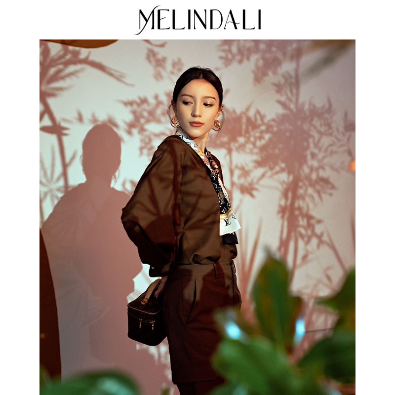 MelindaLi秋季通勤褐色舞台套装工装长裤袖口设计衬衫女装复古