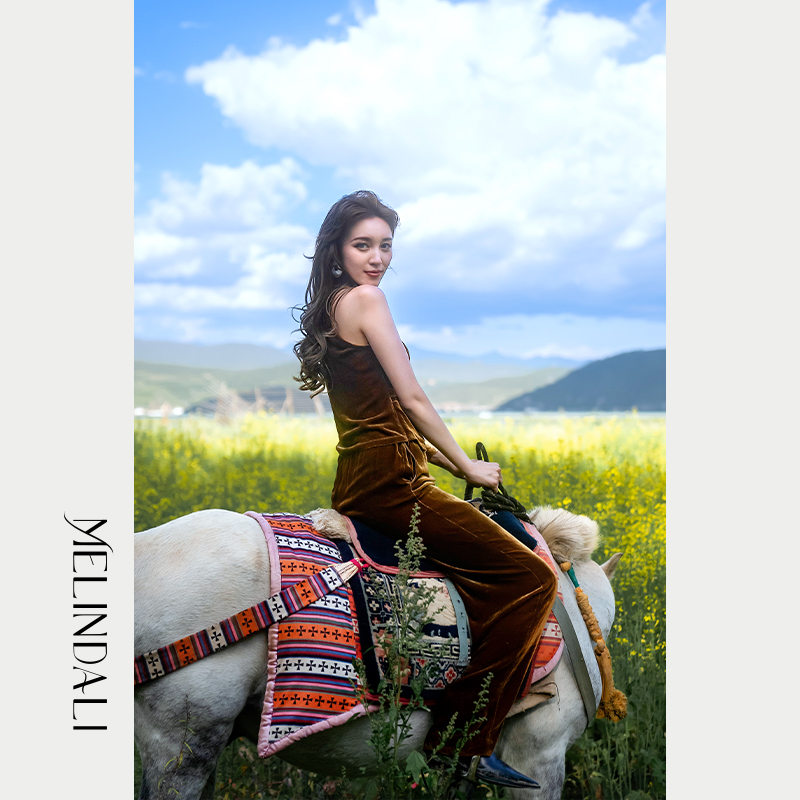 MelindaLi【光影鎏金】丝绒背心上衣法式气质高级感长裤套装