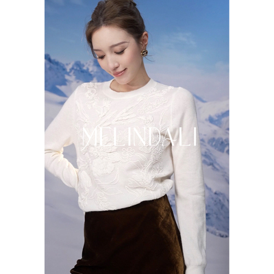 MELINDA LI【浮雕白牡丹】阿尔巴斯软黄金山羊绒手工绣花云朵毛衣