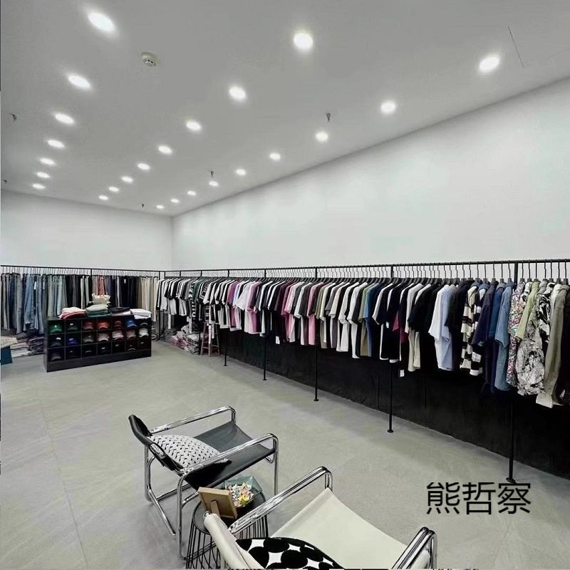新款黑色上墙女装童装店式陈列架壁挂侧挂挂衣杆落地服装店展示架