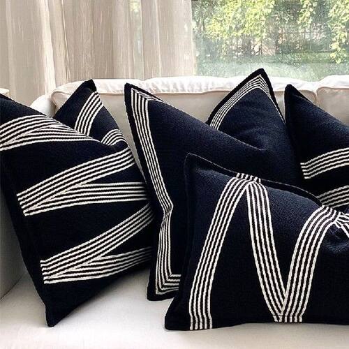 simple morden black white stripes pattern cushion cover
