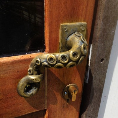 Retro Brass Alloy Kitchen Drawer Cabinet Tentacles Door