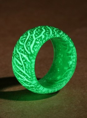 Fashion Luminous Resin Ring Blue Pink Glow Inlay Green Backg