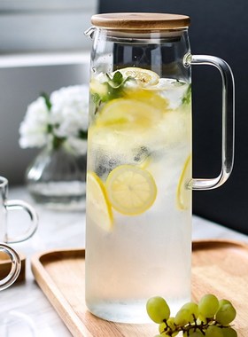 1.7L Glass Water Pitcher with Handle and Bamboo Lid Drip-Fre