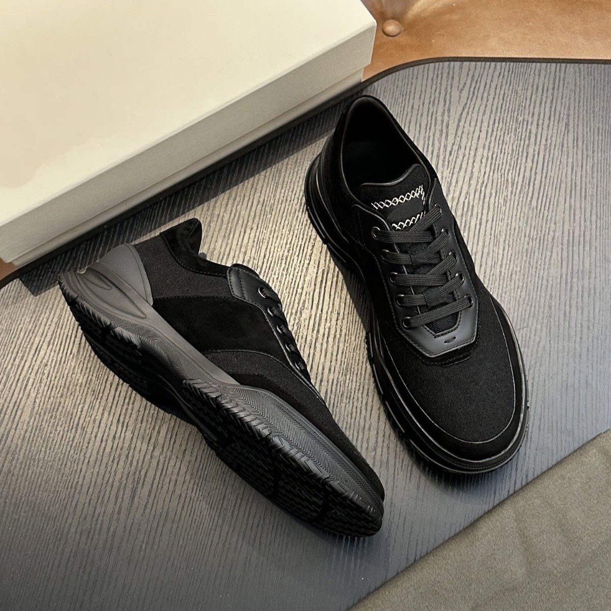 Brion跨境舒适透气休闲鞋新款时尚百搭一脚蹬乐福鞋复古经典男鞋