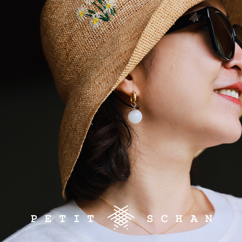 Petit Schan小闪 凝脂 18K金和田玉顶俄巴莎高白白玉15mm耳环