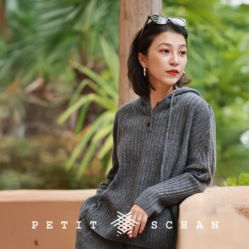 小闪纯羊毛彩点连帽套头针织衫