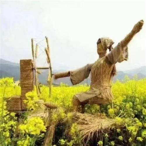 农耕主题稻草人物丰收节草雕乡村景观大型稻草工艺品创意卡通摆件