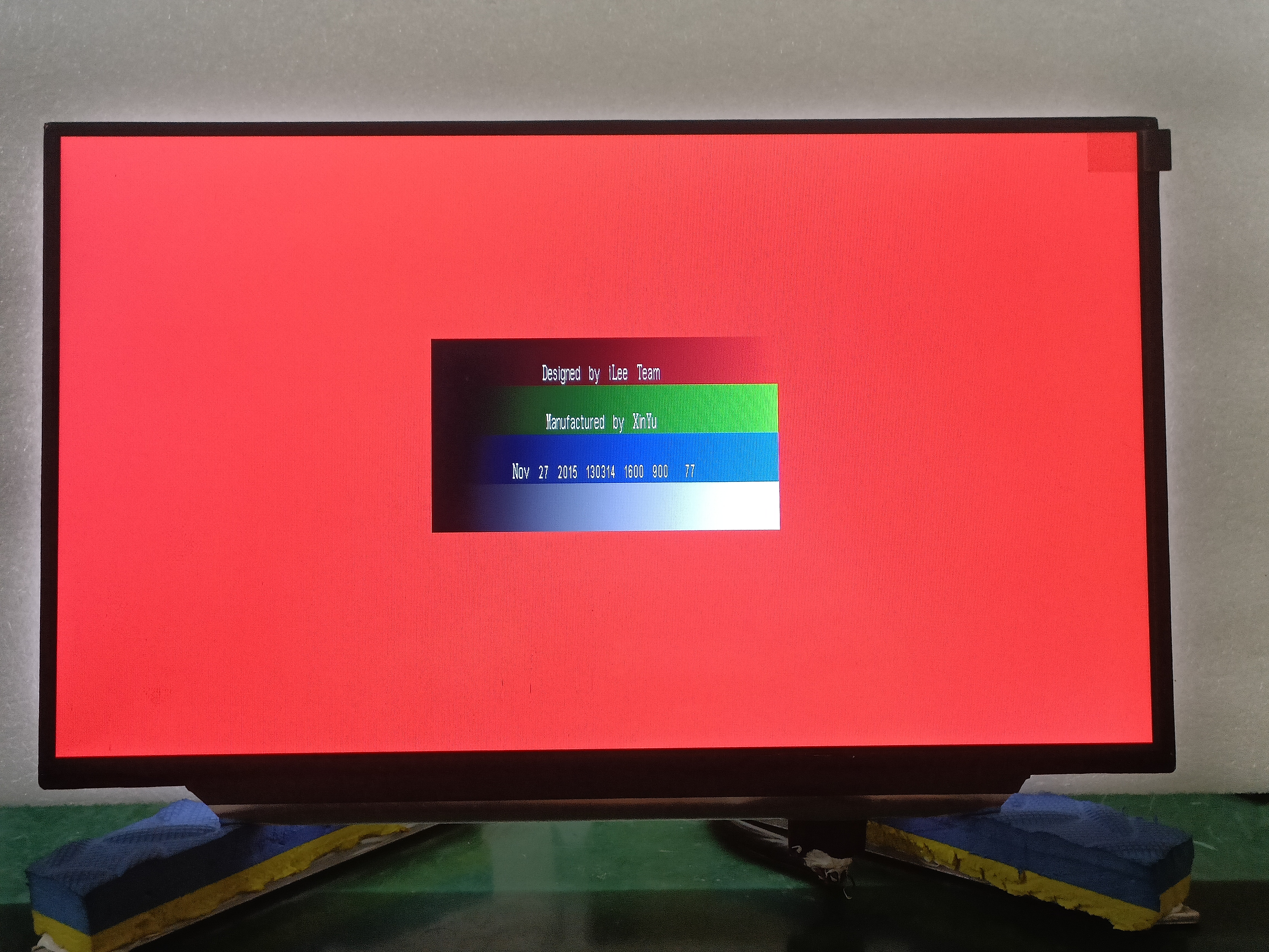 LG LP140WD2  (TL)(E2) 1600/900  大口40针LED   联想X1专用屏