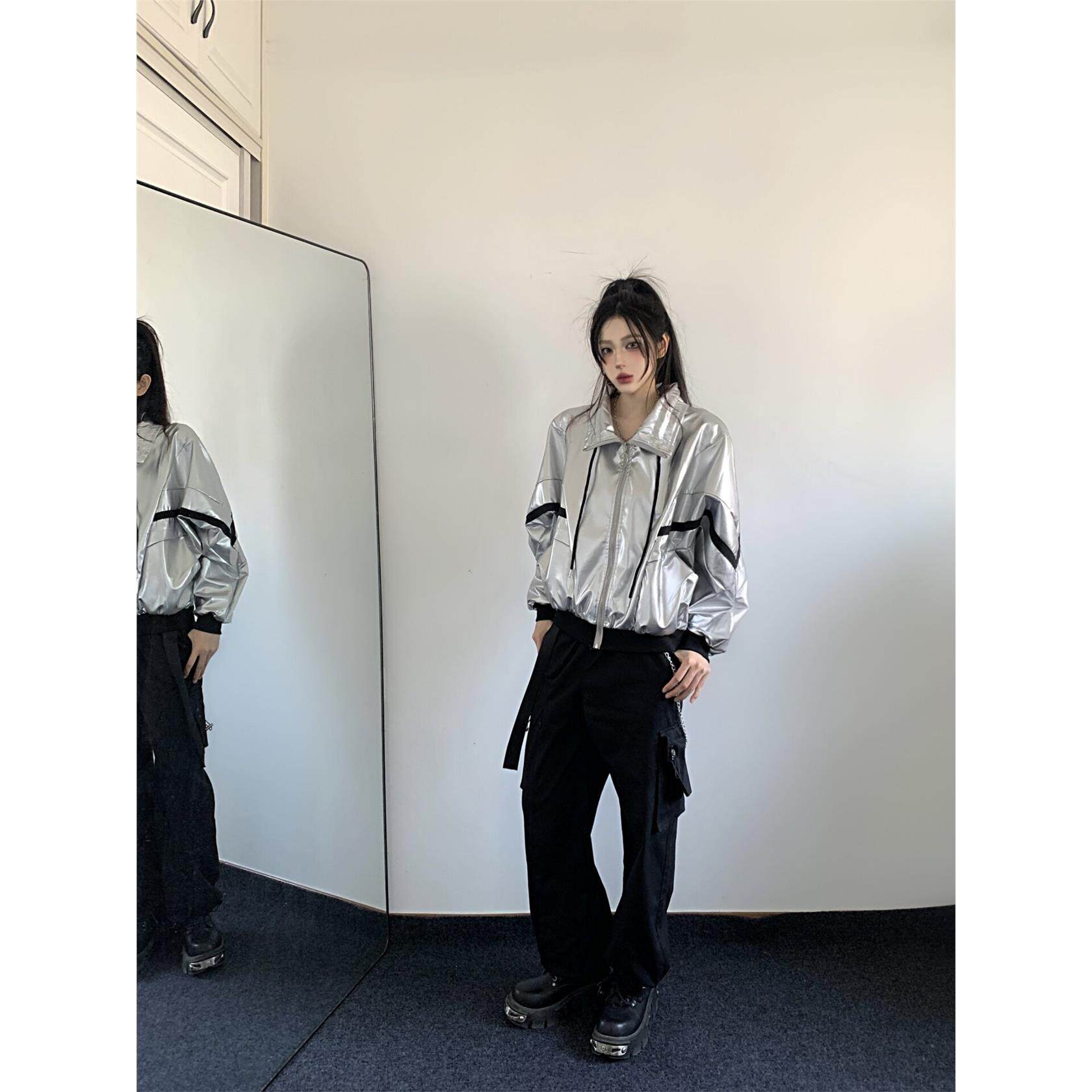 银色卫衣女新款2025爆款时尚洋气宽松慵懒风开衫外套工装裤子套装