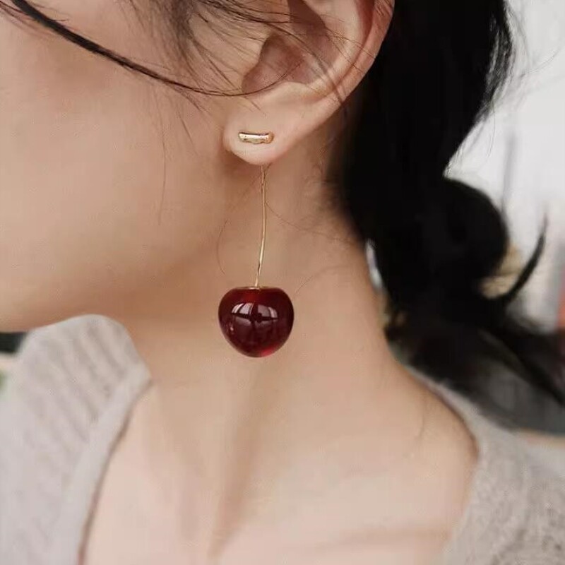 甜美红色樱桃耳环女小众设计感独特耳坠长款显脸瘦个性耳饰品