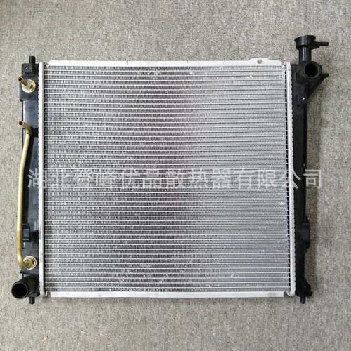 厂家直销适用于 iX45/2.0T 汽车散热器水箱25310-2B950