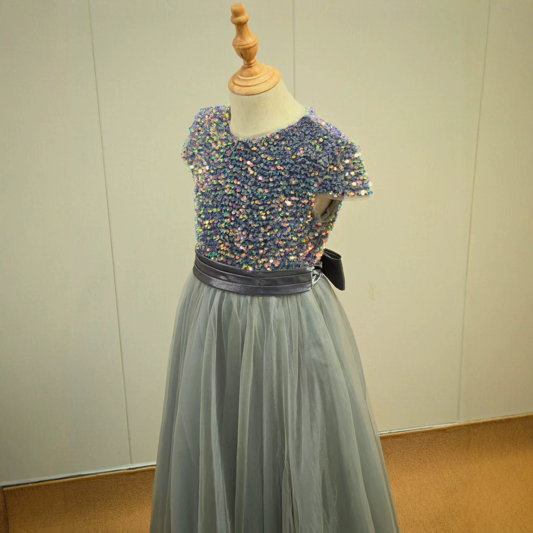 女童高端礼服儿童小提琴演奏礼服裙女孩生日钢琴演出服中大童主持