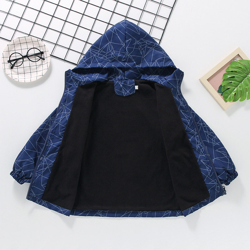 男童春秋外套2025新款儿童加绒秋冬加厚冲锋衣上衣中大童风衣夹克