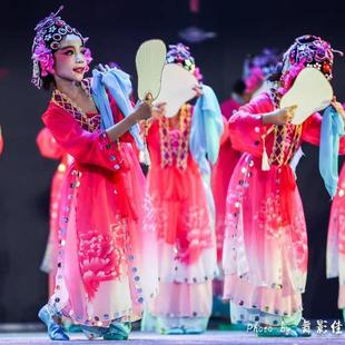 新款 儿童俏花旦演出服古典舞百蝶香扇舞蹈服梨花颂京剧戏曲表演服