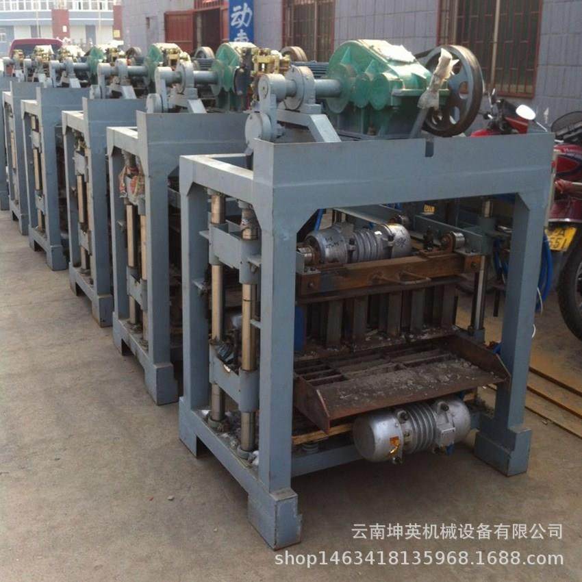 云南厂家直销免烧砖机楼层垫凝砖机全心自QJT4-35C动液压水块泥空