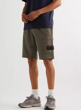 Stone 64651 Cotton Regular Fit Shorts石头 罗盘徽章口袋运动裤