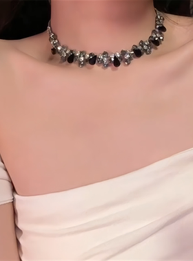 黑色闪钻项链耳环套装女