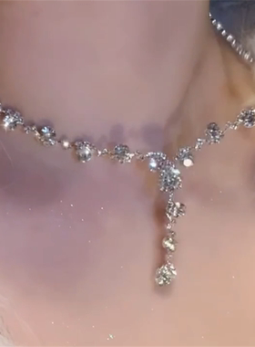 爆闪水钻花朵锆石项链耳环套装