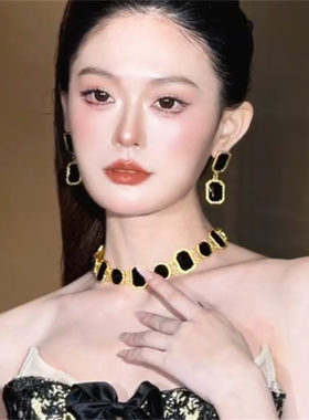 中古夸张黑色方形锆石项链