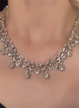 闪钻水滴流苏项链耳环套装