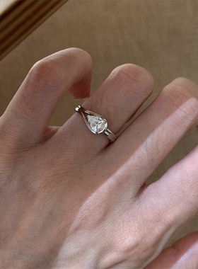 超闪水滴锆石戒指女款