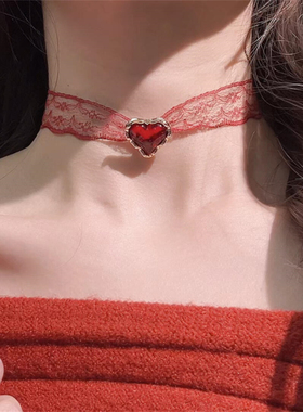 红色蕾丝爱心颈带项链