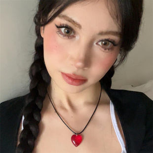 zoozmomo红色半透明爱心琉璃吊坠项链女小众设计感千禧辣妹锁骨链
