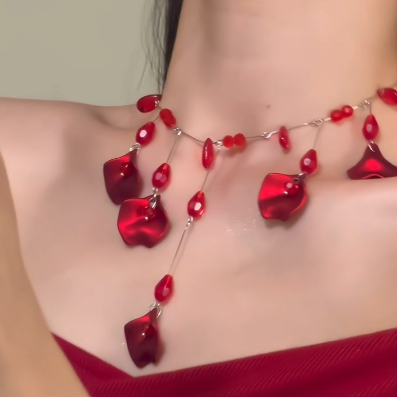 红色玫瑰花瓣流苏辣妹风女颈链