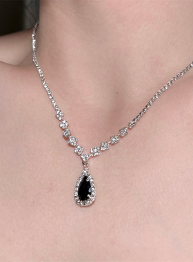 爆闪黑色水滴锆石项链耳环套装