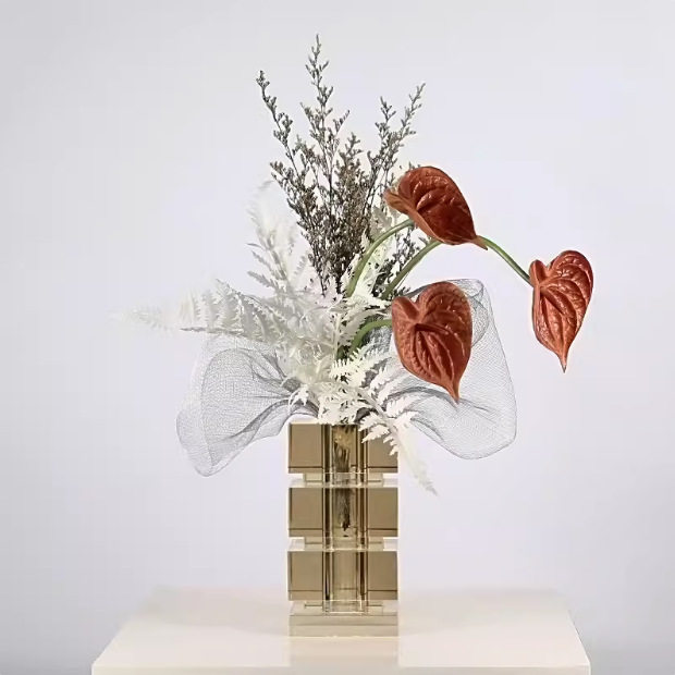 现代简约香槟色水晶花瓶摆场
