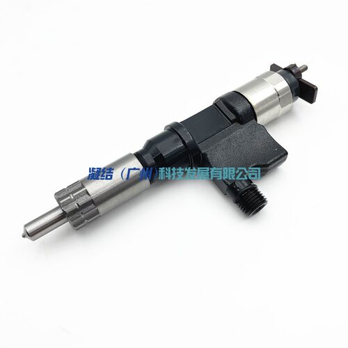 五十铃4HK1/6HK1 凯斯 CX210B/290B/350B 喷射器 8-98280697-0