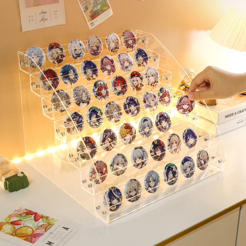 吧唧收纳盒阶梯式桌面展示架明信片谷子动漫周边徽章透明置物架子