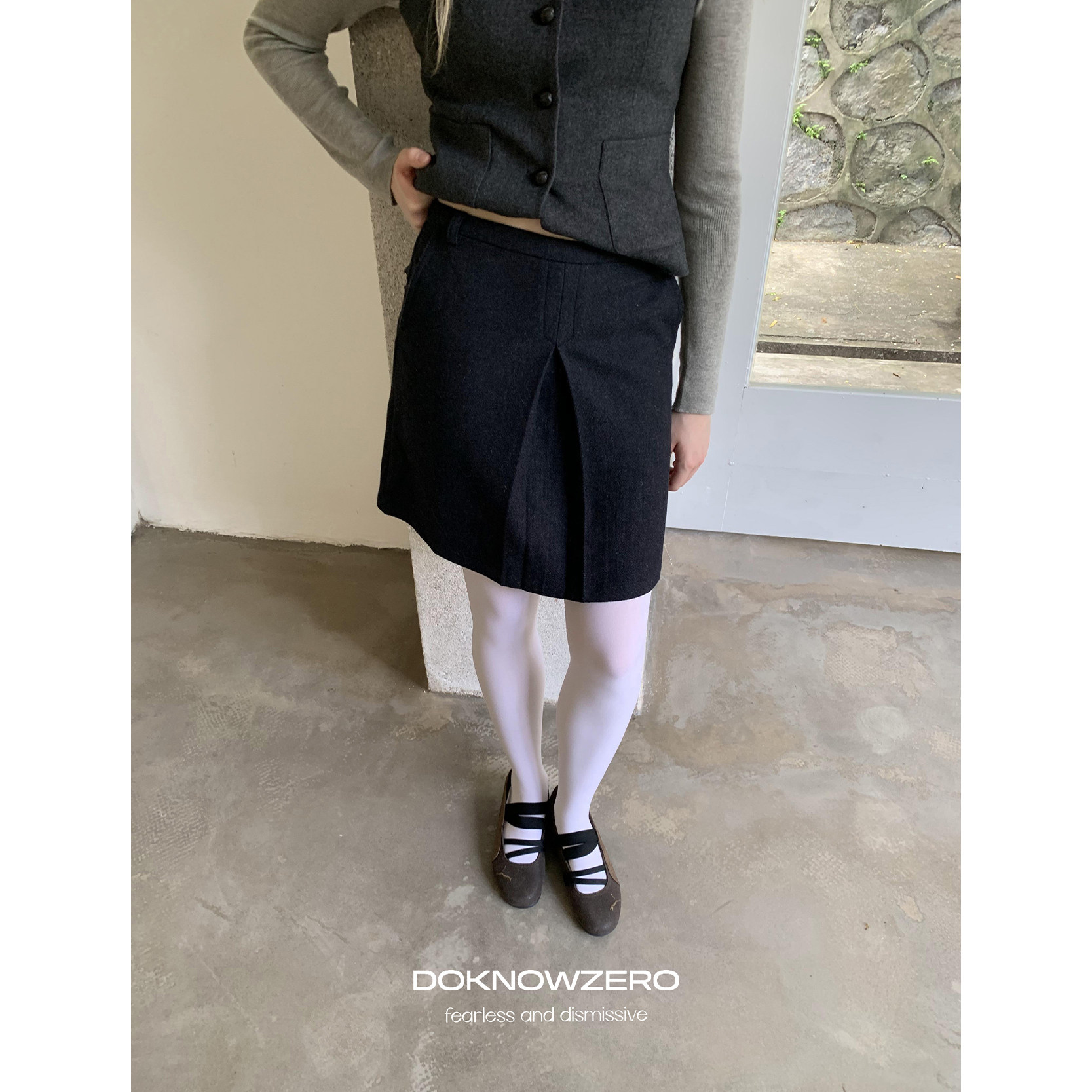 DKZ 50羊毛深蓝色半身裙女秋冬新款复古直筒绣花拼接中裙