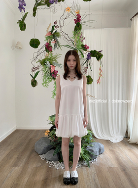 DKZ 白色V领背心裙女夏季新款宽松简约蓬蓬连衣裙