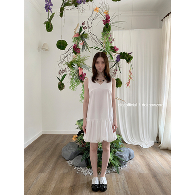 DKZ 白色V领背心裙女夏季新款宽松简约蓬蓬连衣裙