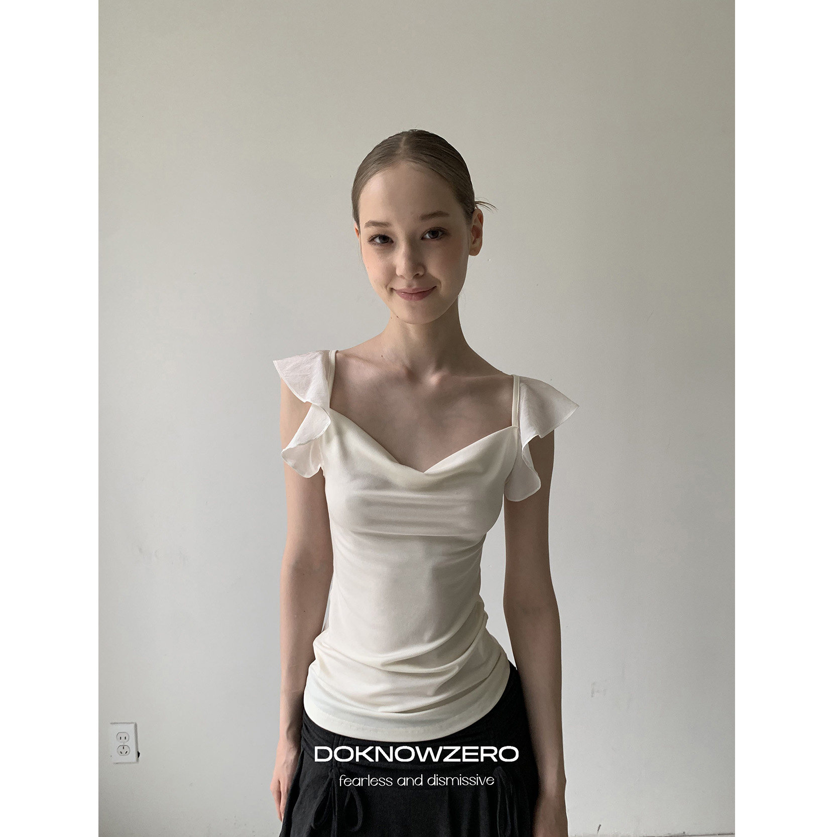 DKZ 杏色荡领背心女夏季新款修身显瘦小飞袖上衣