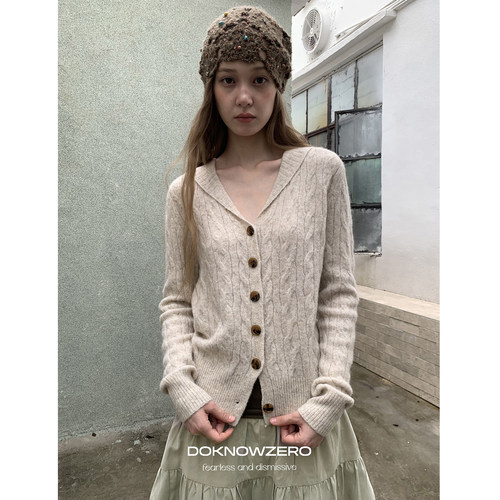 【现货】DKZ 翻领针织开衫外套女秋季新款复古扭花针织上衣