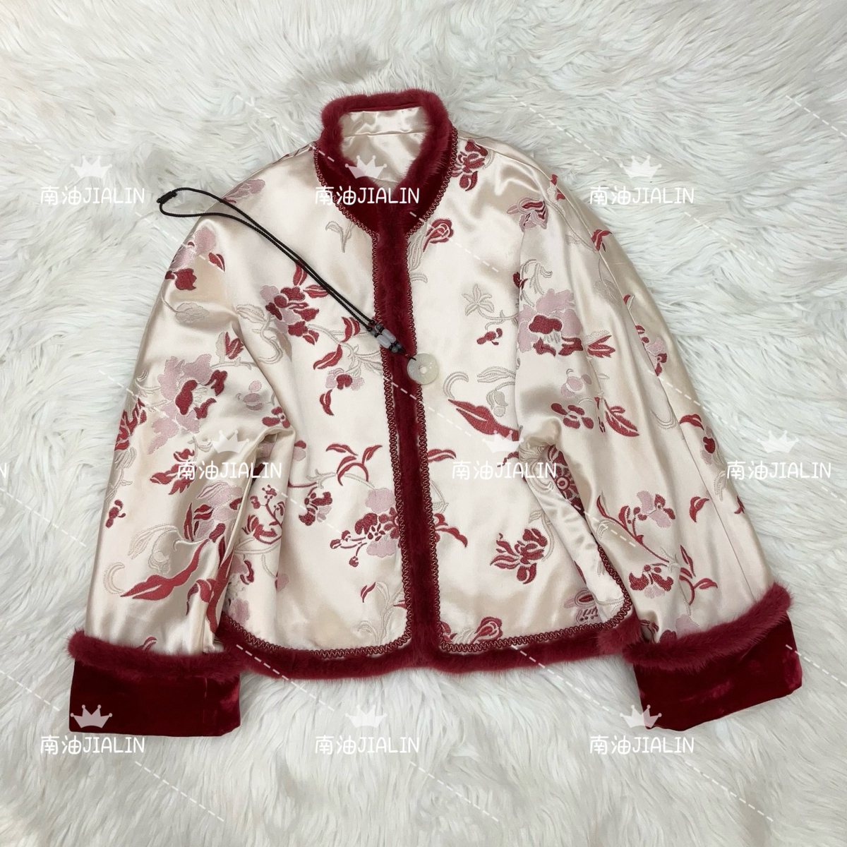 莓果冬上新红铃兰水貂毛拼接气质短外套FU3851-AN2