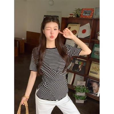 丫头家潮流女装~条纹设计感小众短袖针织衫女不规则高级感上衣