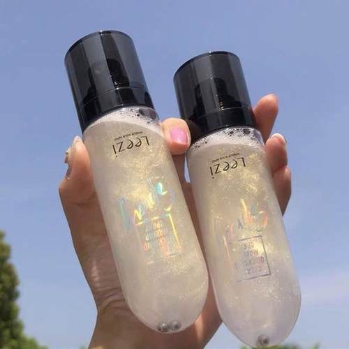 高光鎏金定妆喷雾春夏控油持久防水不脱妆干皮保湿保湿定妆水女