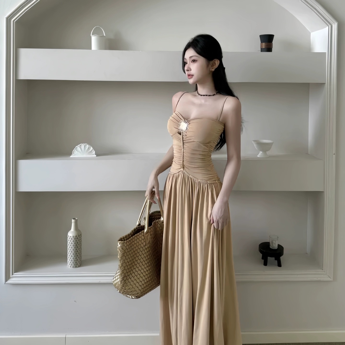 女神气质吊带辣妹连衣裙