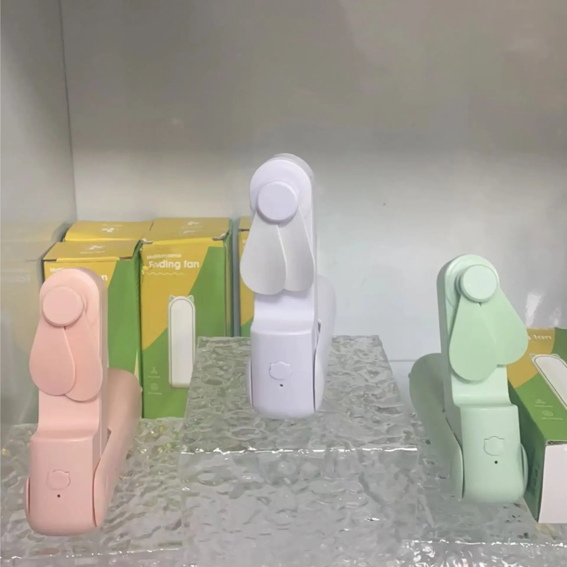 手持风扇儿童折叠手动小风扇卡通手压手摇风扇儿童挂脖电风扇现货